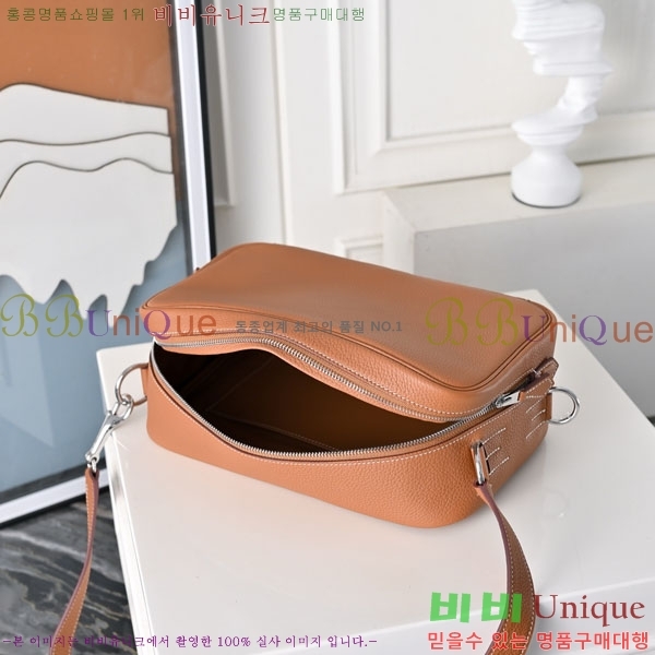 #޽  ٵ   H085735-103