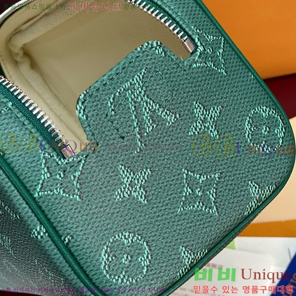 #̺ ̴  ŰƮ Ŭġ M27158-105