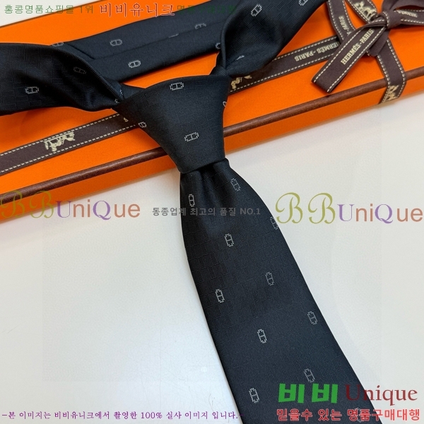 #* Ŭ Ÿ 9HE251216-10