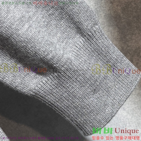 ���� ��**�� ������ MO521583-4