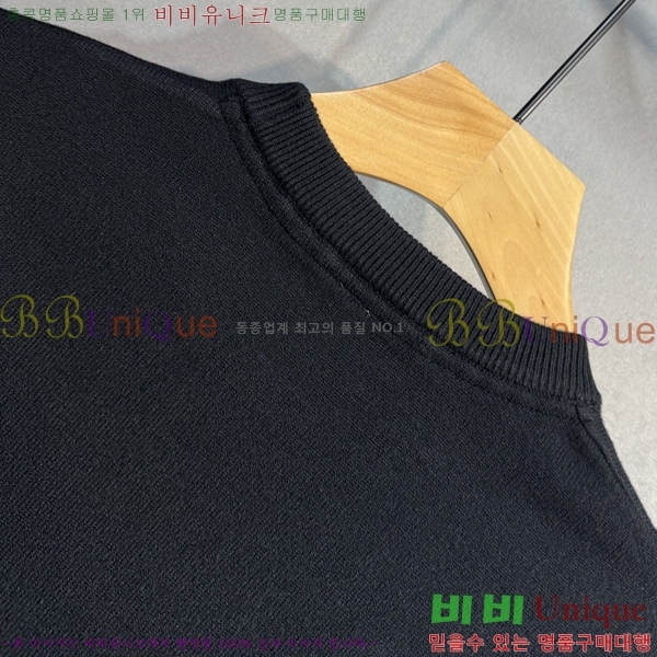 ���� ��**�� ������ MO521583-5