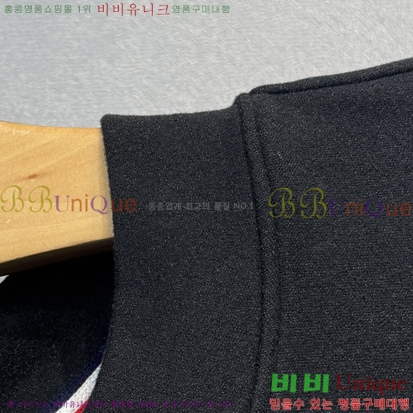 ���� ��**�� ���� Ƽ���� MO2716949-1