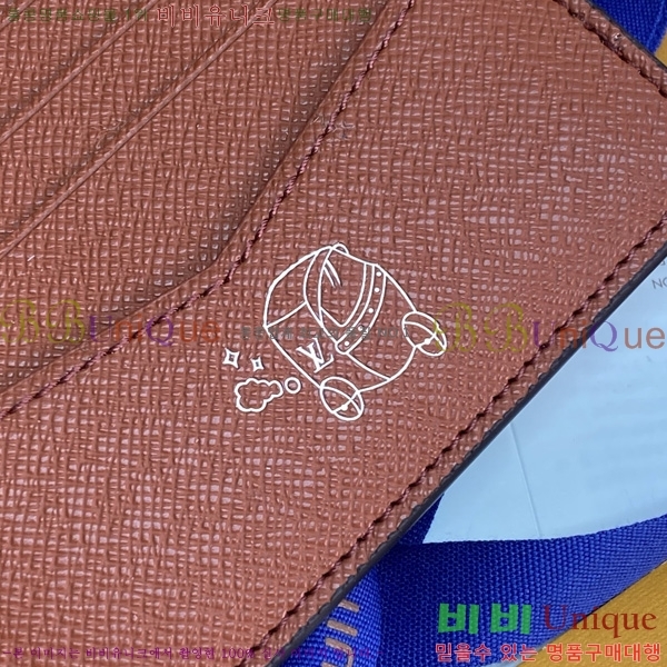 #���̺��� HULTIPLE ������ M28006-102