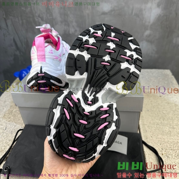 �߷��þư� 6XL Ʈ���̳� ����Ŀ�� BLA3568901-6