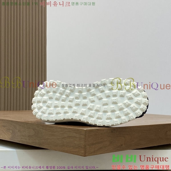 ���� ��**�� ����Ŀ�� MO6033021-4