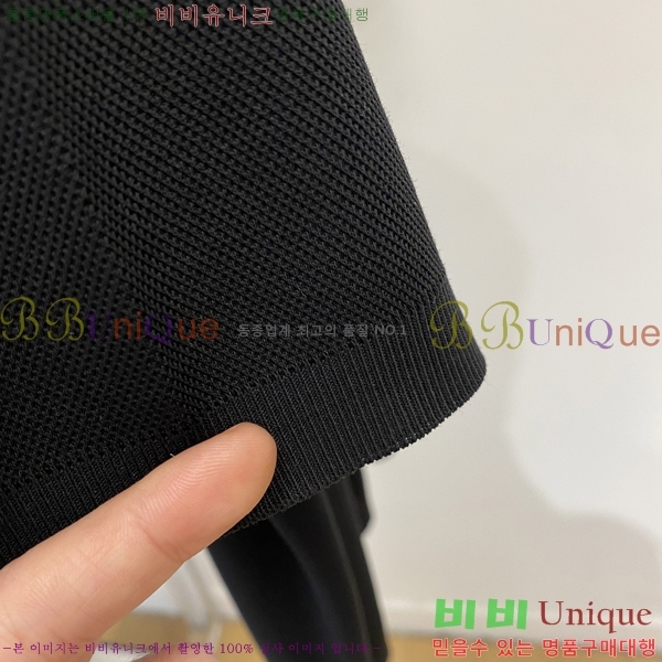 ���� ���ڷ� ��ġ�ڸ� ���� Ƽ���� BC7254718-1