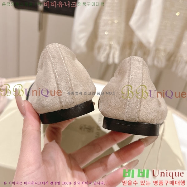 �θ��ڷ� ��ġ�ڸ� �÷����� BC77552-1