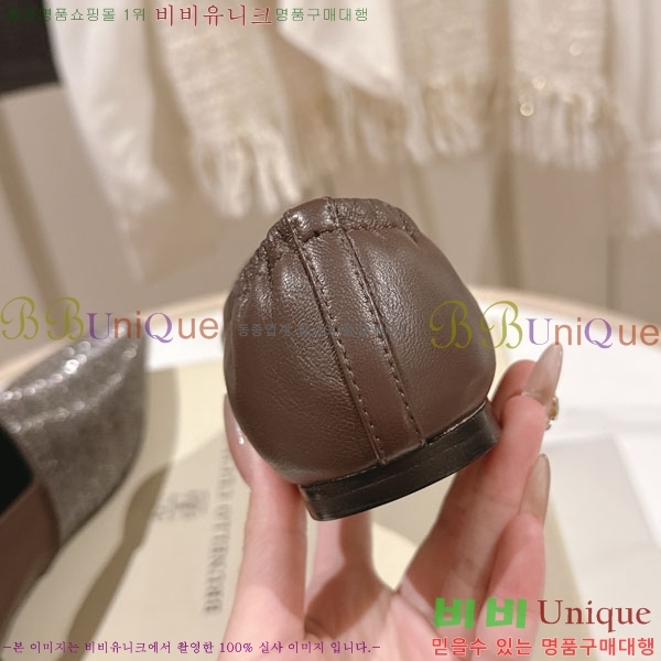 �θ��ڷ� ��ġ�ڸ� �÷����� BC77555-1