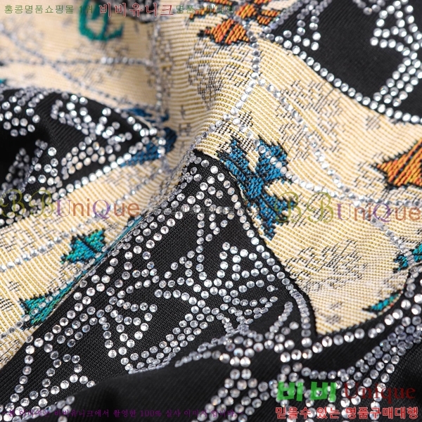 ���� ũ������ ���� Ƽ���� CH814383-1