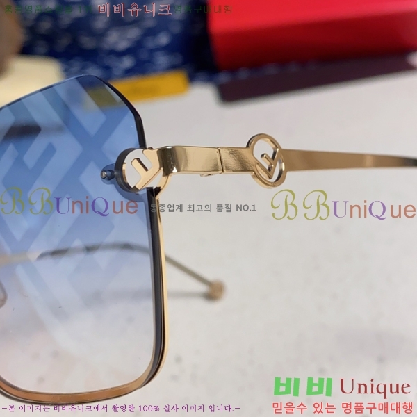 ��* ���۶� F97044-4