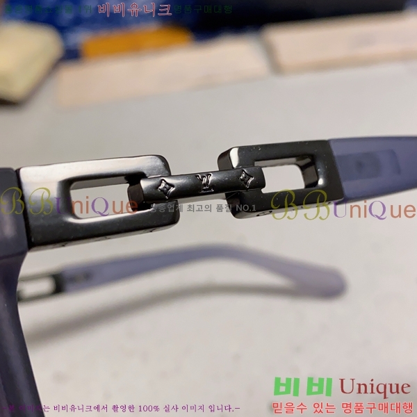 ���̺��� ���۶� LV7984673-4