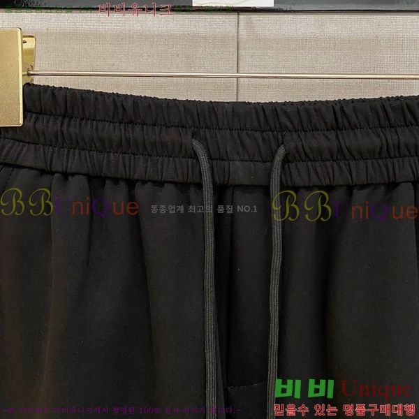 ���� ũ������ �ݹ��� CH4183815-5