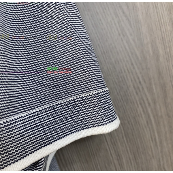 ���� ���ڷ� ��ġ�ڸ� ���� Ƽ���� BC635279