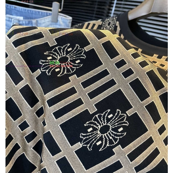 ���� ũ������ ���� Ƽ���� CH237461