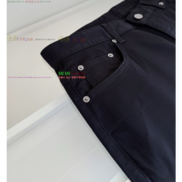 ���� ���ڷ� ��ġ�ڸ� ���� BC437659-2