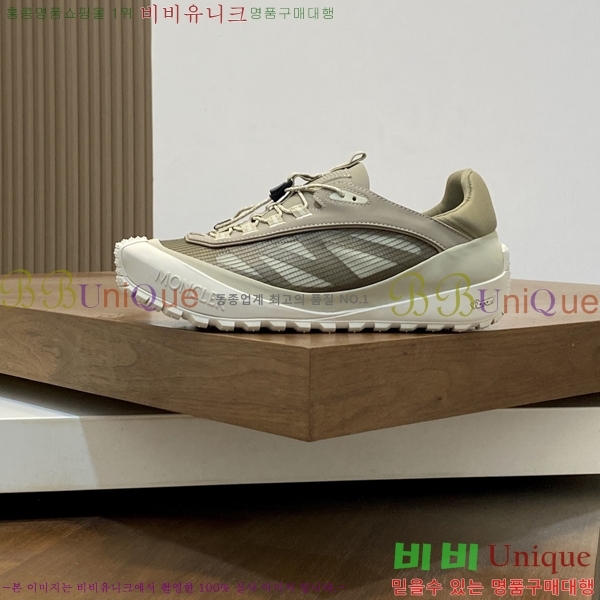 ���� ��**�� ����Ŀ�� M66424-4