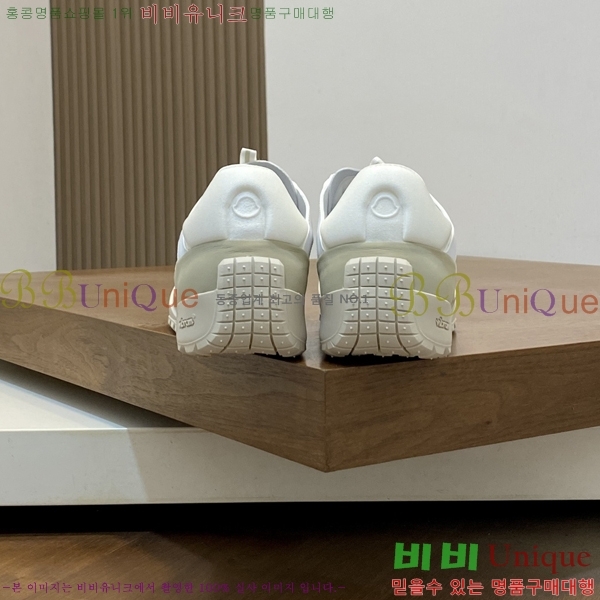 ���� ��**�� ����Ŀ�� M66424-7