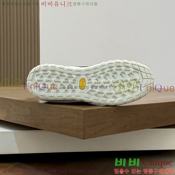 ���� ��**�� ����Ŀ�� M66424-5