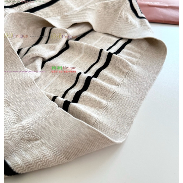 ���� �η�**�� ���� Ƽ���� LP265408-2