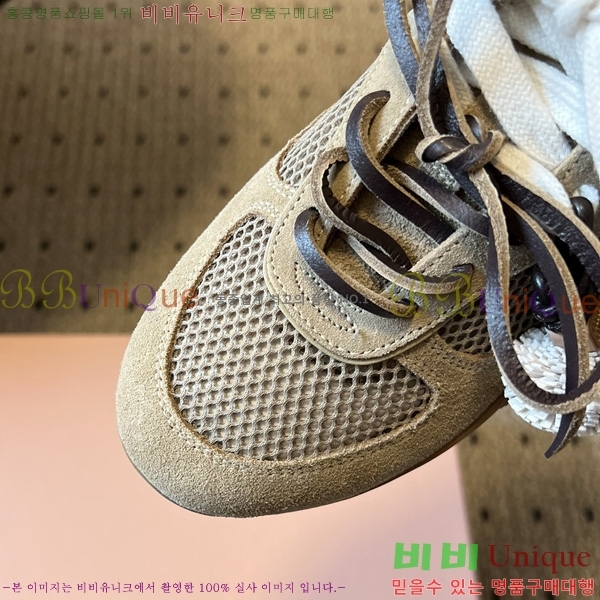 ���� �̿�̿� ����Ŀ�� M1050677-1