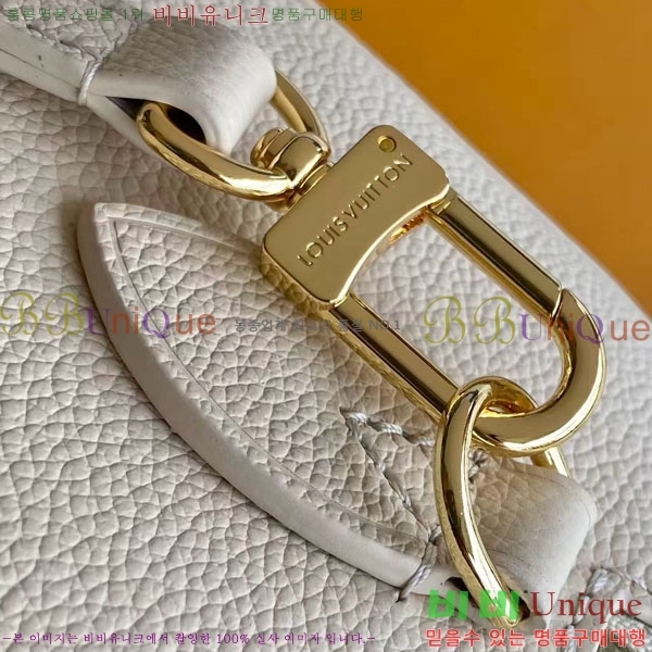 #����*�� ���ǵ� Ʈ��ũ 20 M29876-101