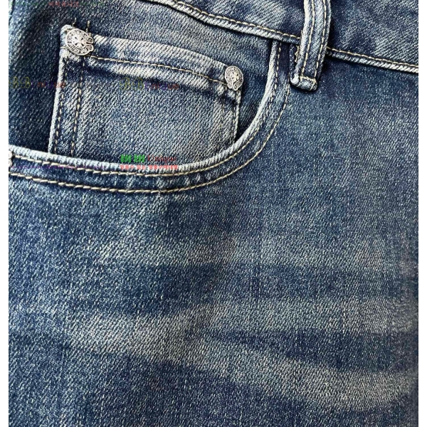 ���� ũ������ û���� CH526881
