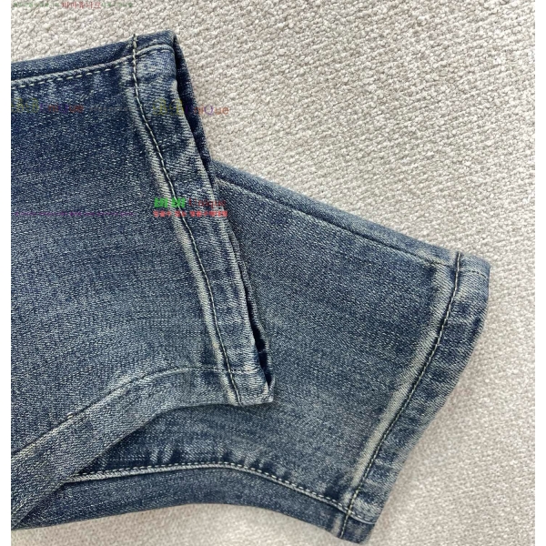 ���� ũ������ û���� CH526980