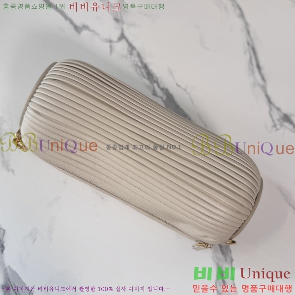 #�ο��� pouch ����� 522129-104