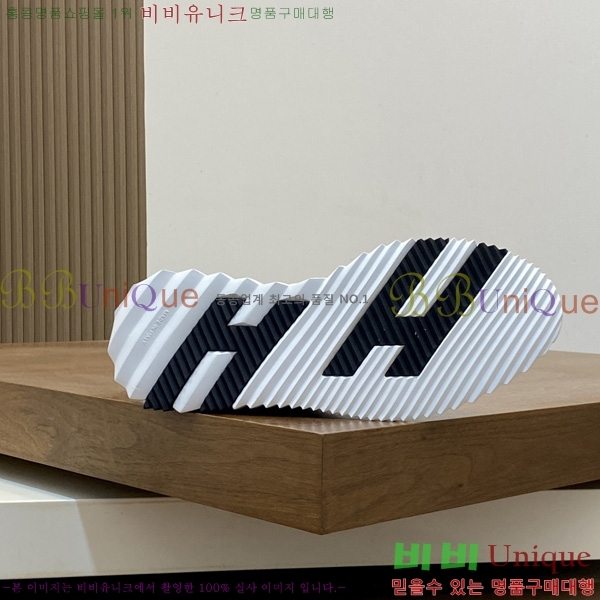  ���� ����*�� ����Ŀ�� HE699014-4