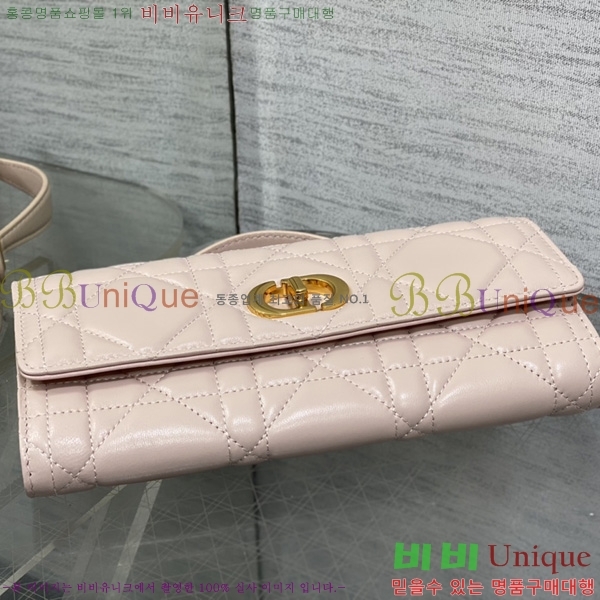 ��� Miss Caro Ŭ��ġ�� DO450665-102