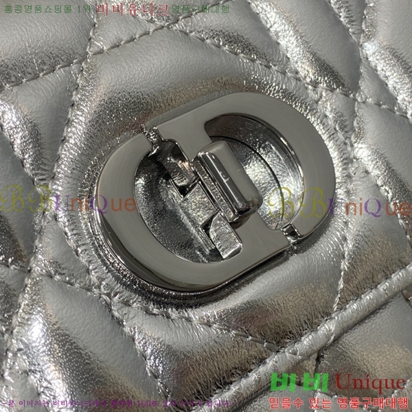 ��� Miss Caro Ŭ��ġ�� DO450665-108