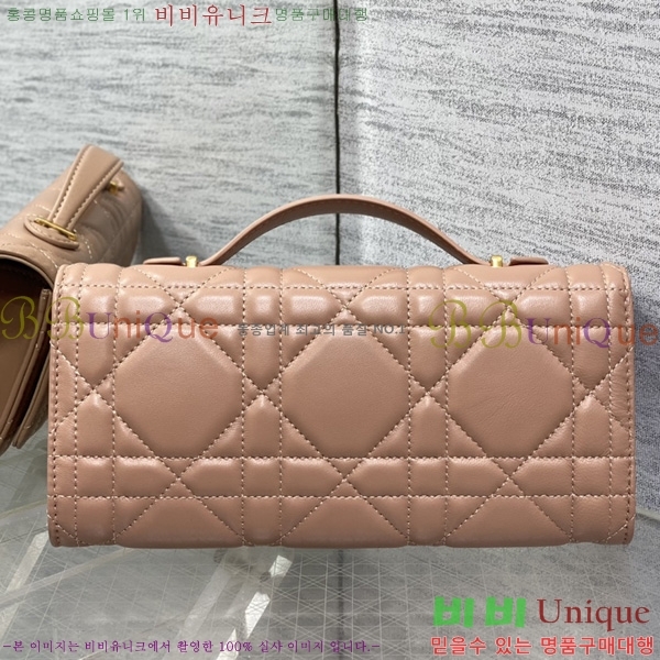 ��� Miss Caro Ŭ��ġ�� DO450665-109