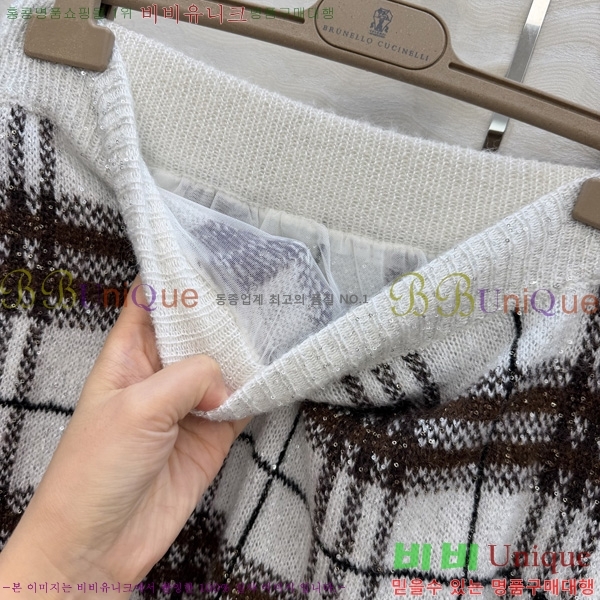 ���� ���ڷ� ��ġ�ڸ� ��ĿƮ BC234560-13