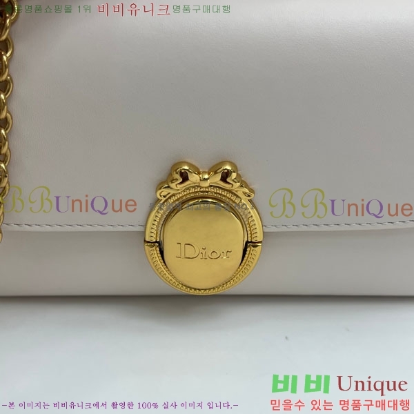 #��* �޴޸��� �Ŀ�ġ M3671-105