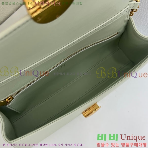#��* �޴޸��� �Ŀ�ġ M3671-103