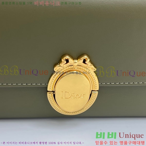 #��* �޴޸��� �Ŀ�ġ M3671-102
