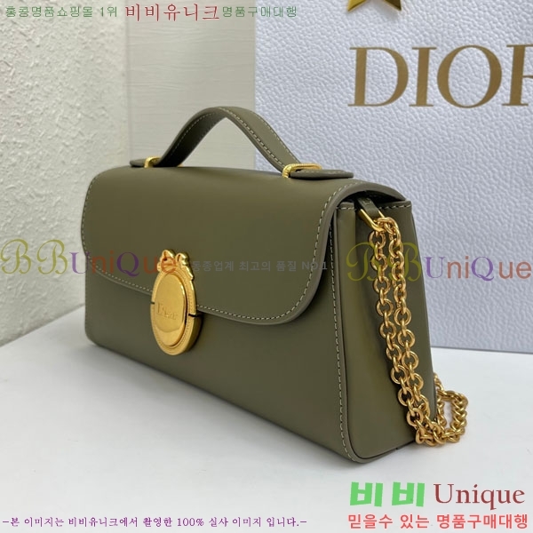 #��* �޴޸��� �Ŀ�ġ M3671-102