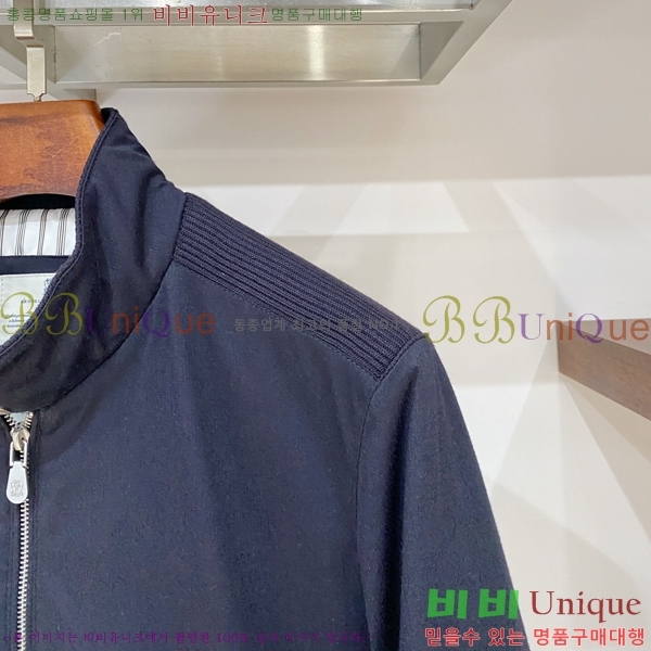 ���� ���ڷ� ��ġ�ڸ� ��Ʈ �� �淮 �е� BC837245-1