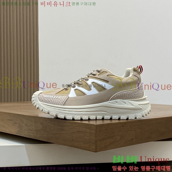 ���� ��**�� ����Ŀ�� M1005546-4