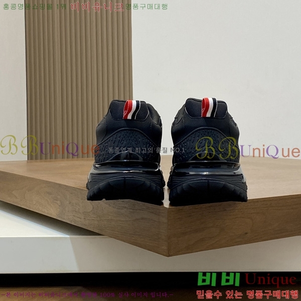 ���� ��**�� ����Ŀ�� M1005546-3