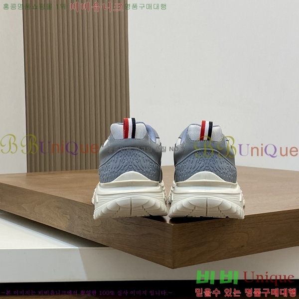 ���� ��**�� ����Ŀ�� M1005546