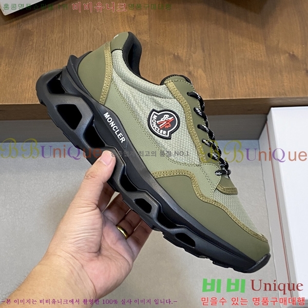 ���� ��**�� ����Ŀ�� M1006334