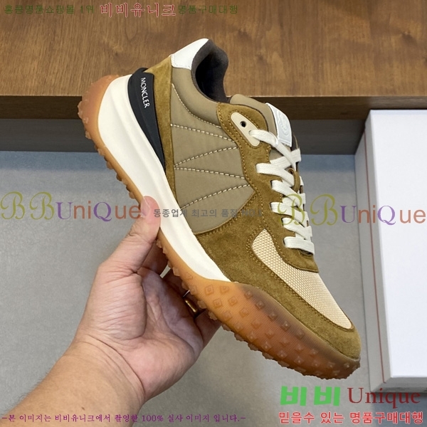 ���� ��**�� ����Ŀ�� M1022490-7