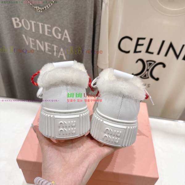 ���� �̿�̿� �þ �� ����Ŀ�� 34MU2610214-3